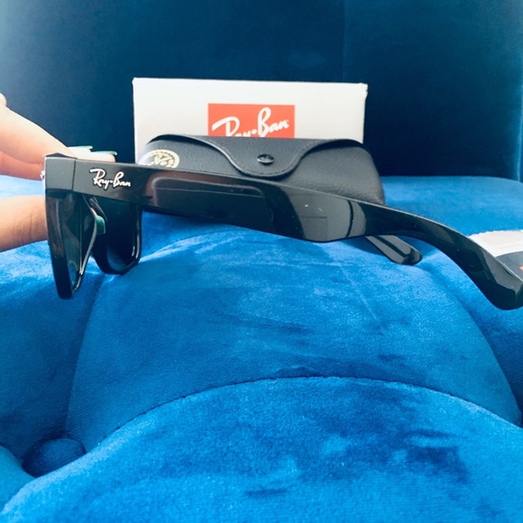 ❌SOLD❌AUTHENTIC WAYFARER RAY-BAN SUNGLASSES - Picture 4 of 7
